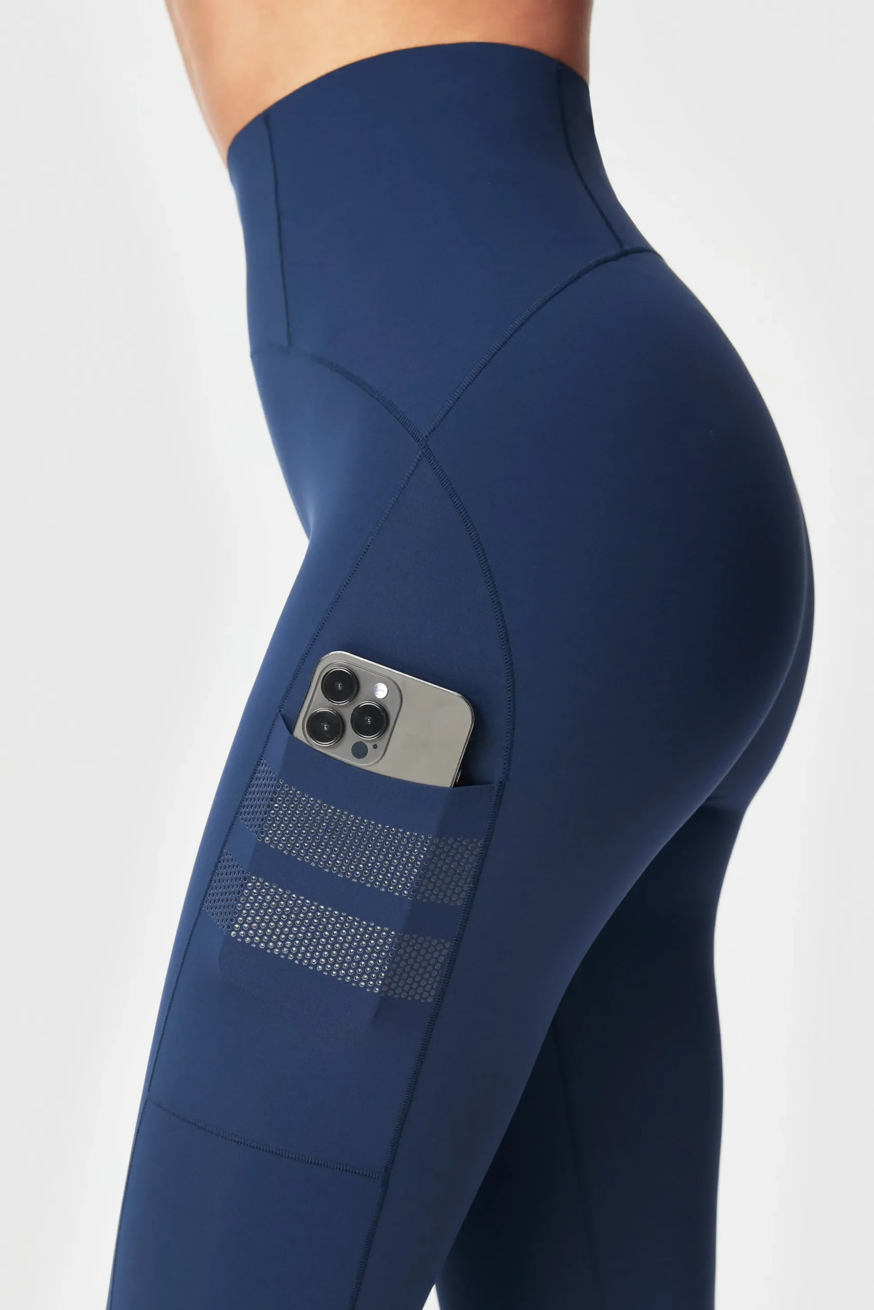 Sleek Pocket Tights